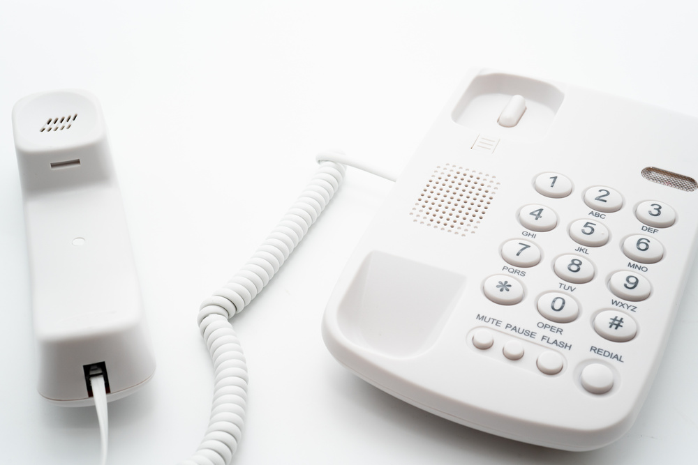 Web制作会社の営業電話や対応に疲れる事業者のイメージ